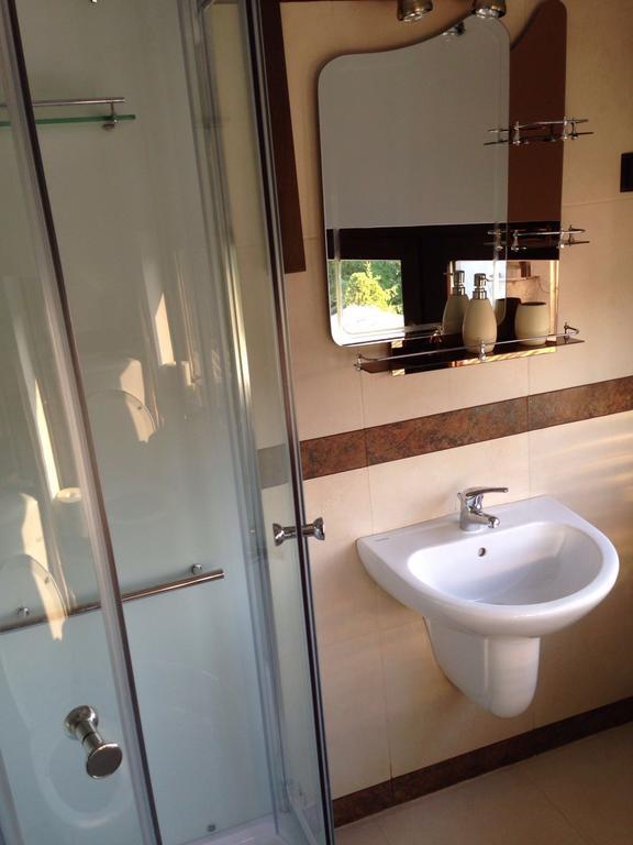Casa Craiova Nuova Hotel Ngoại thất bức ảnh